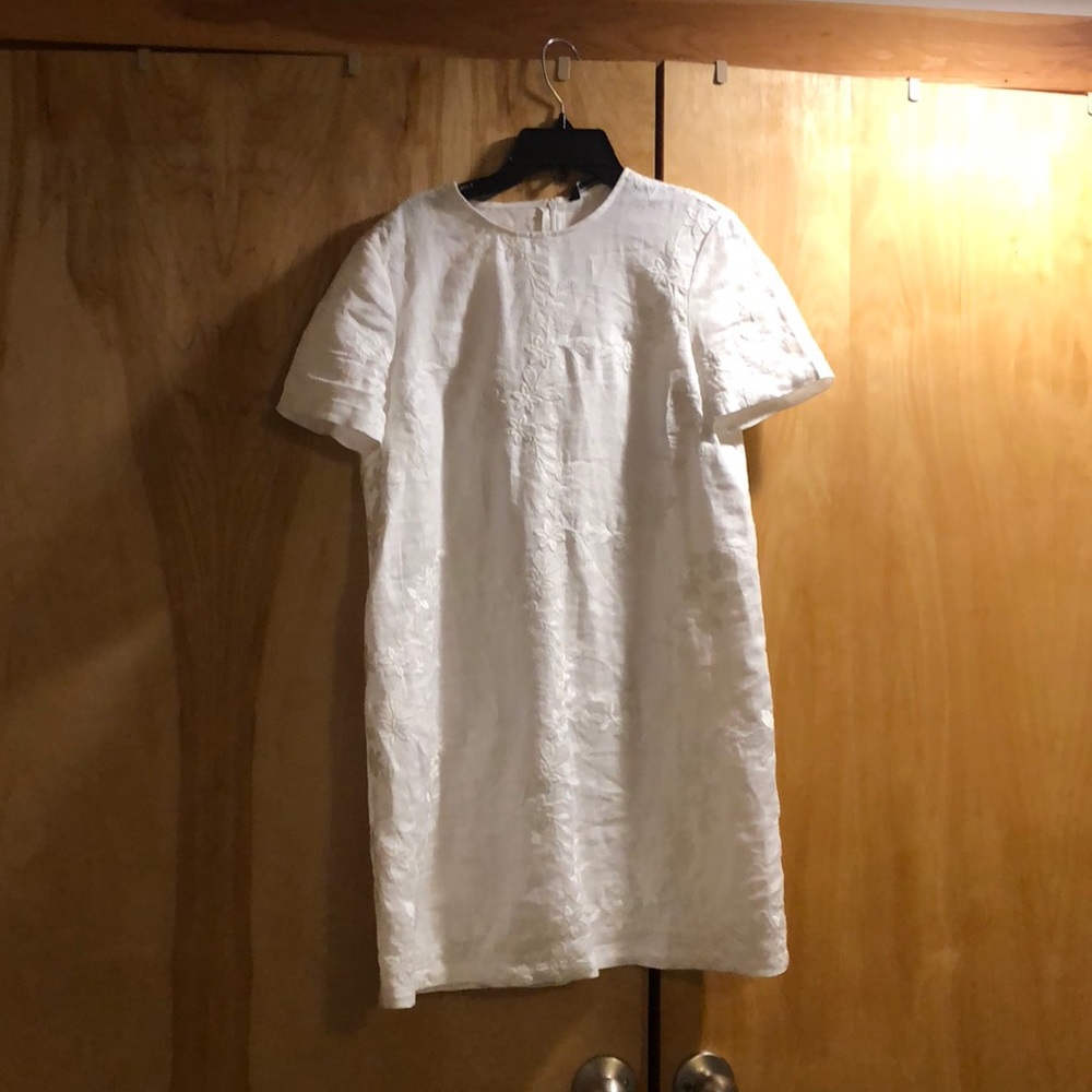 White embroidered ZARA dress size small